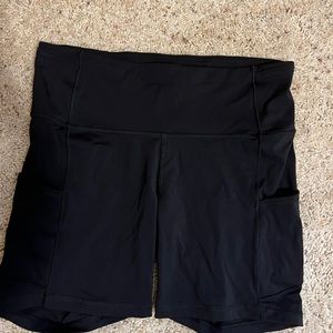 Lulu biker shorts